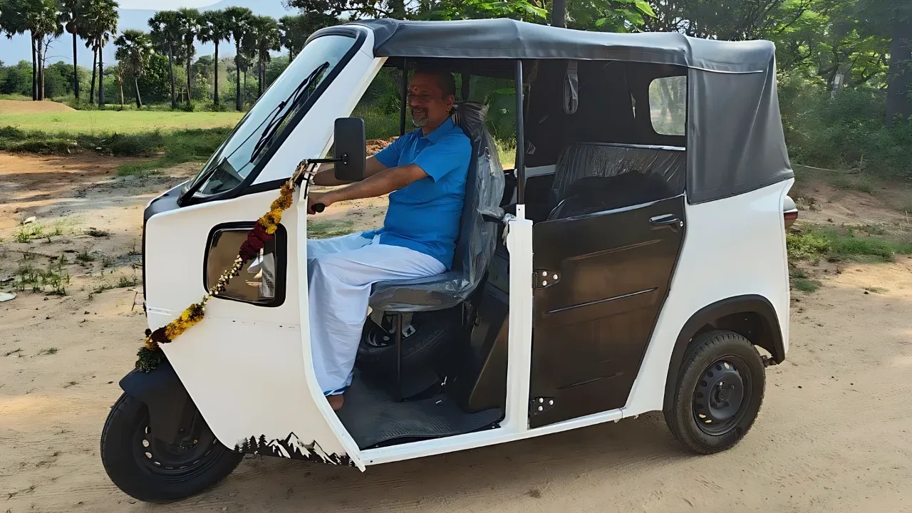indian-billionaire-buys-electric-auto-rickshaw-2024