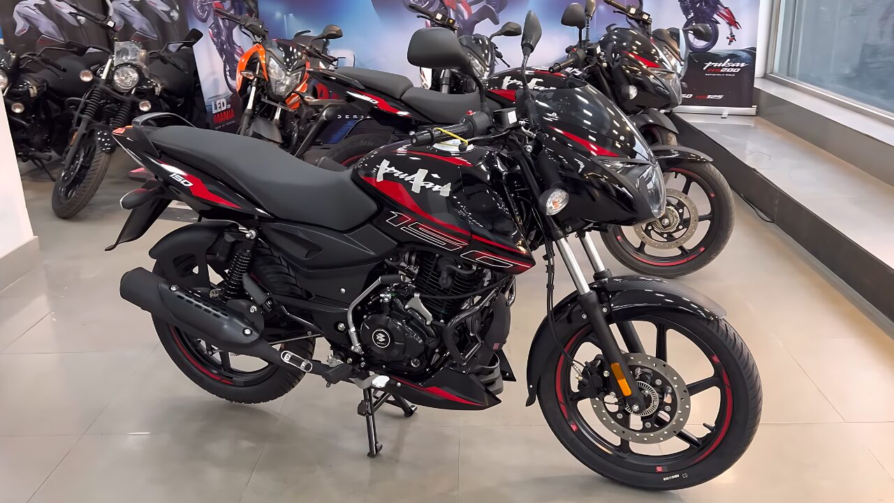 Bajaj Pulsar AS150: গরিবের প্রিয় বাইক হাতের মুঠোয়! নেই EMI-এর টেনশন ...